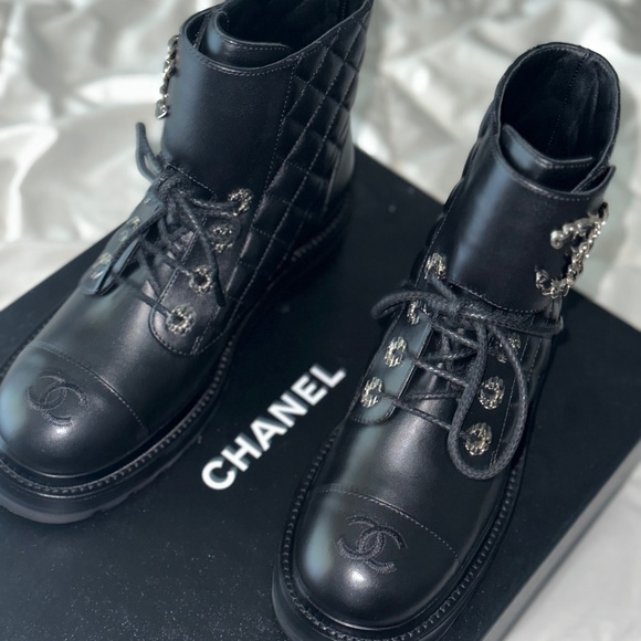 Chanel Shiny Lambskin Quilted Lace Up Combat Boots - Picture 11 of 13